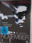 November - unheimliche Aufnahmen - Courteney Cox Arquette 