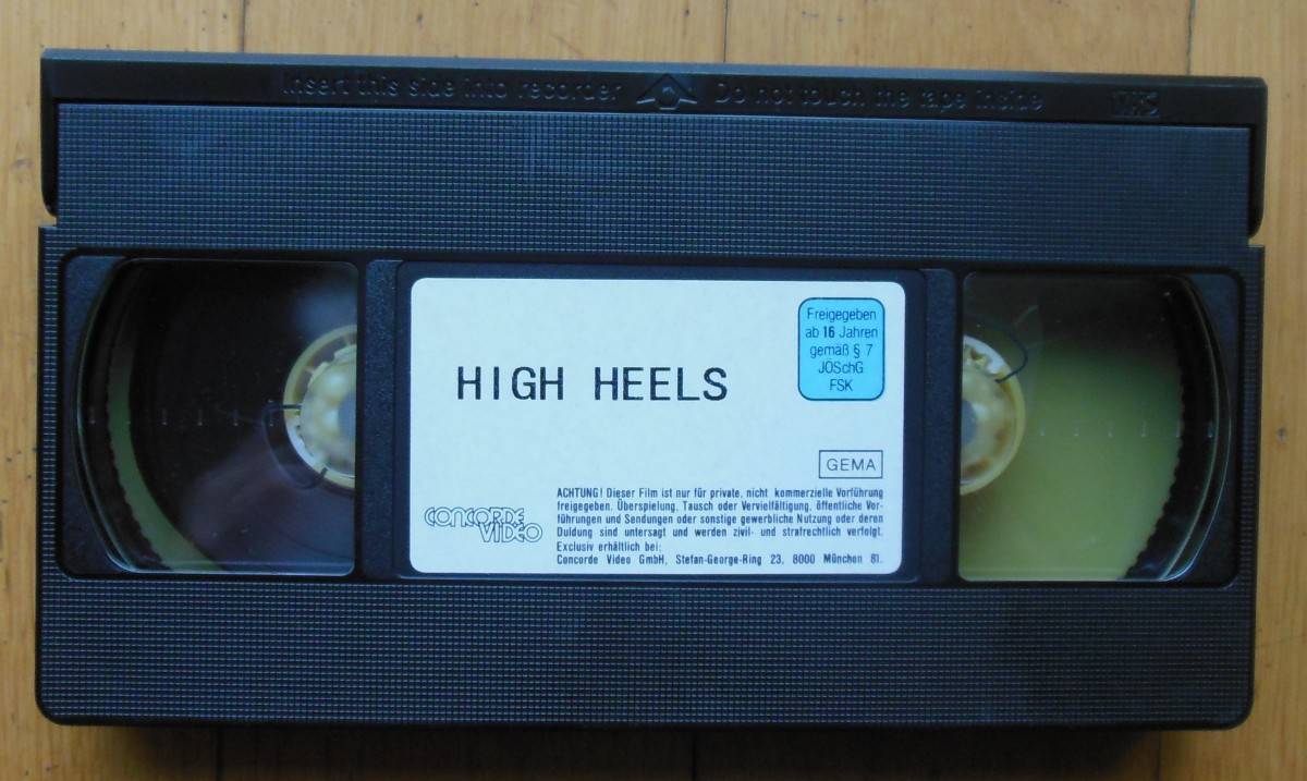 3 x VHS: Eine gefährliche Liebe - Sasha Jenson - VCL Video + Picha: Der  große Knall + Öfter mal was Junges VPS - Erotik kaufen | Filmundo.de