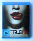 TRUE BLOOD - DIE KOMPLETTE 1. STAFFEL ( 5 Blu-Rays ) 