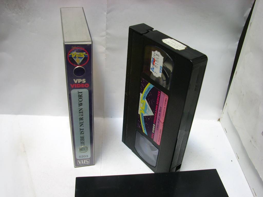 A1081) VPS Glasbox Liebe ist nur ein Wort  Johannes Mario Simmel's Ich denke das ist ein Einzellstück 