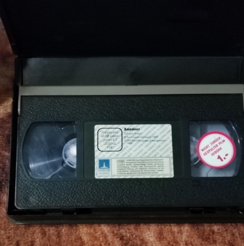 VHS - AMADEUS - Originalsynchro - Kinofassung - Thorn EMI - Kleine Verleih Box 