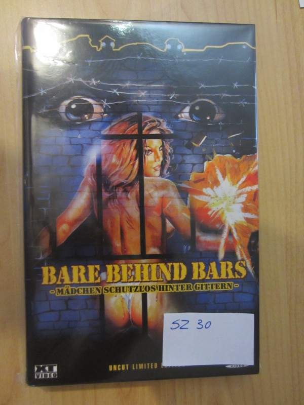 Bare Behind Bars  gr.Hartbox von XT Cover: B 
