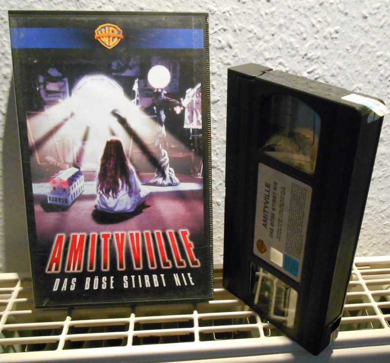 Amityville Horror Das Böse stirbt nie VHS Warner kaufen Filmundo.de