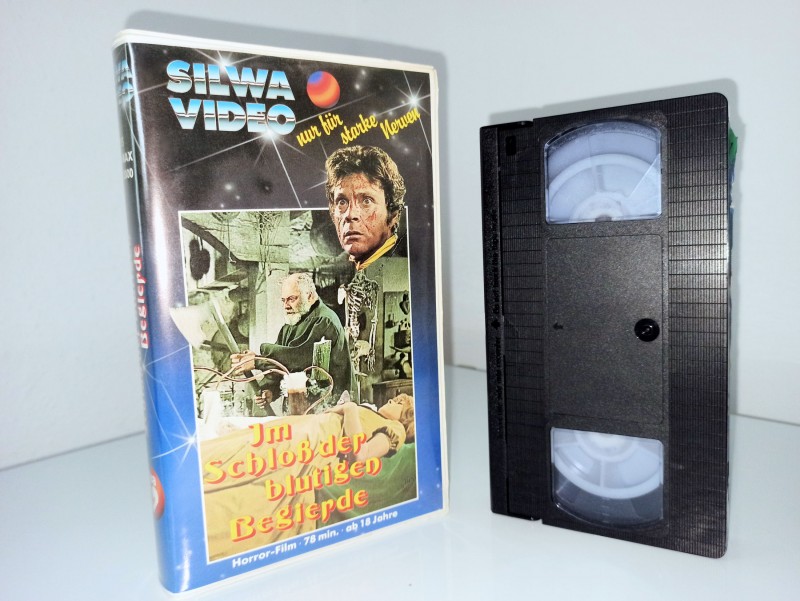 Im Schloss der blutigen Begierde - VHS Video - Silwa Video Erstauflage (alternatives Cover) 