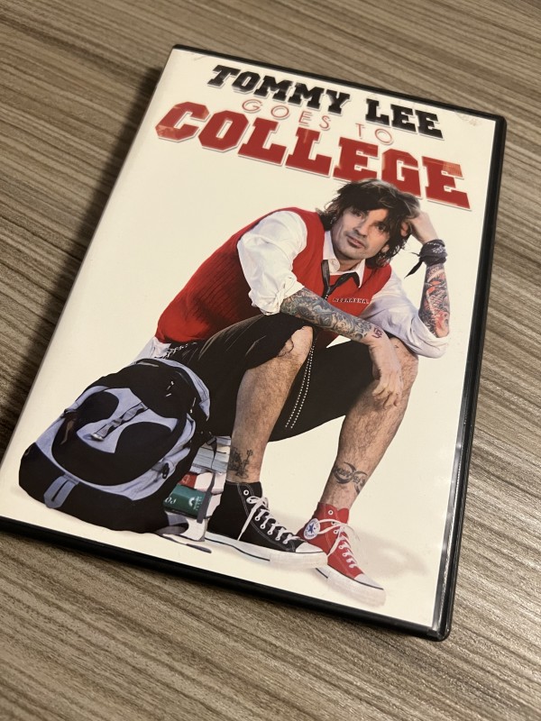 Tommy Lee Goes to College kaufen 