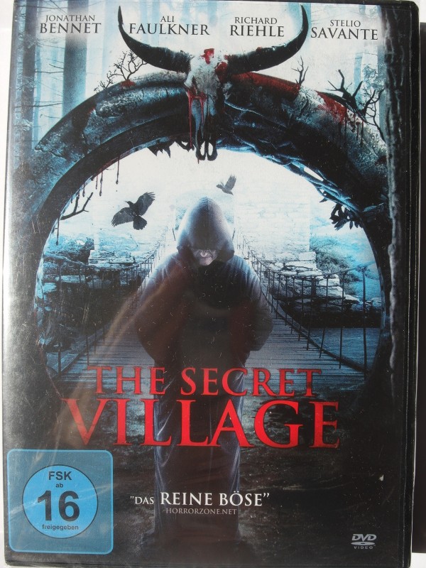 The Secret Village Das Bose Teufel Kult Horror Kaufen Filmundo