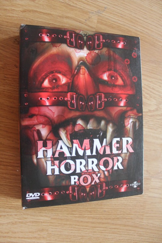 Hammer Horror-Box (UK70/71, Vampire küssen blutig, 4 DVDs) 