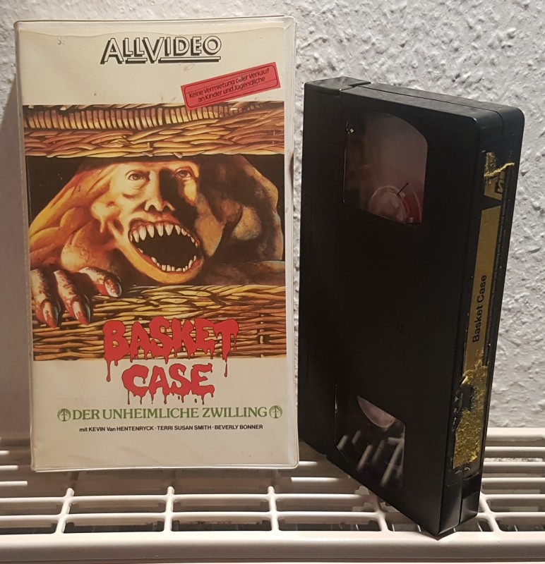 Basket Case  Der unheimliche Zwilling - Erstauflage - ALLVIDEO VHS 